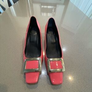 Roger Vivier  Belle Vivier Buckle Pumps sz 40 (10 US) made in Italy